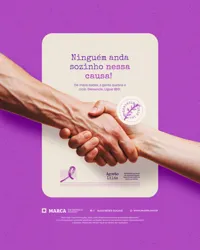 Ninguém Anda Sozinho Agosto Lilás Aperto de Mãos Social Media PSD Editável